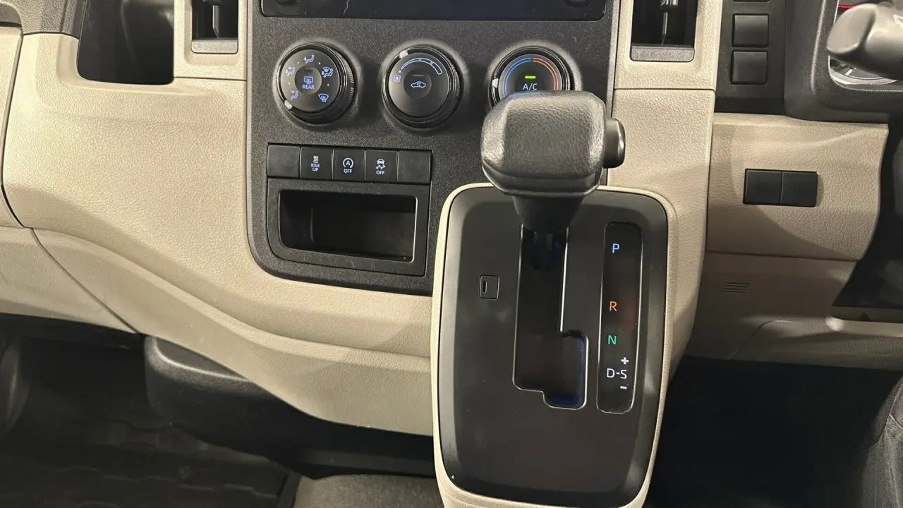 2019 Toyota HiAce Gallery Image 14