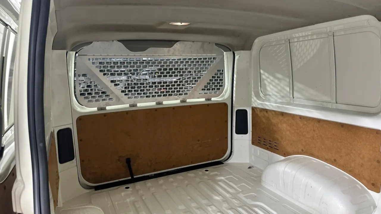 2019 Toyota HiAce Gallery Image 16