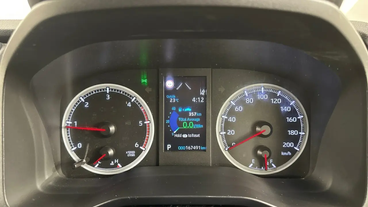 2019 Toyota HiAce Gallery Image 9
