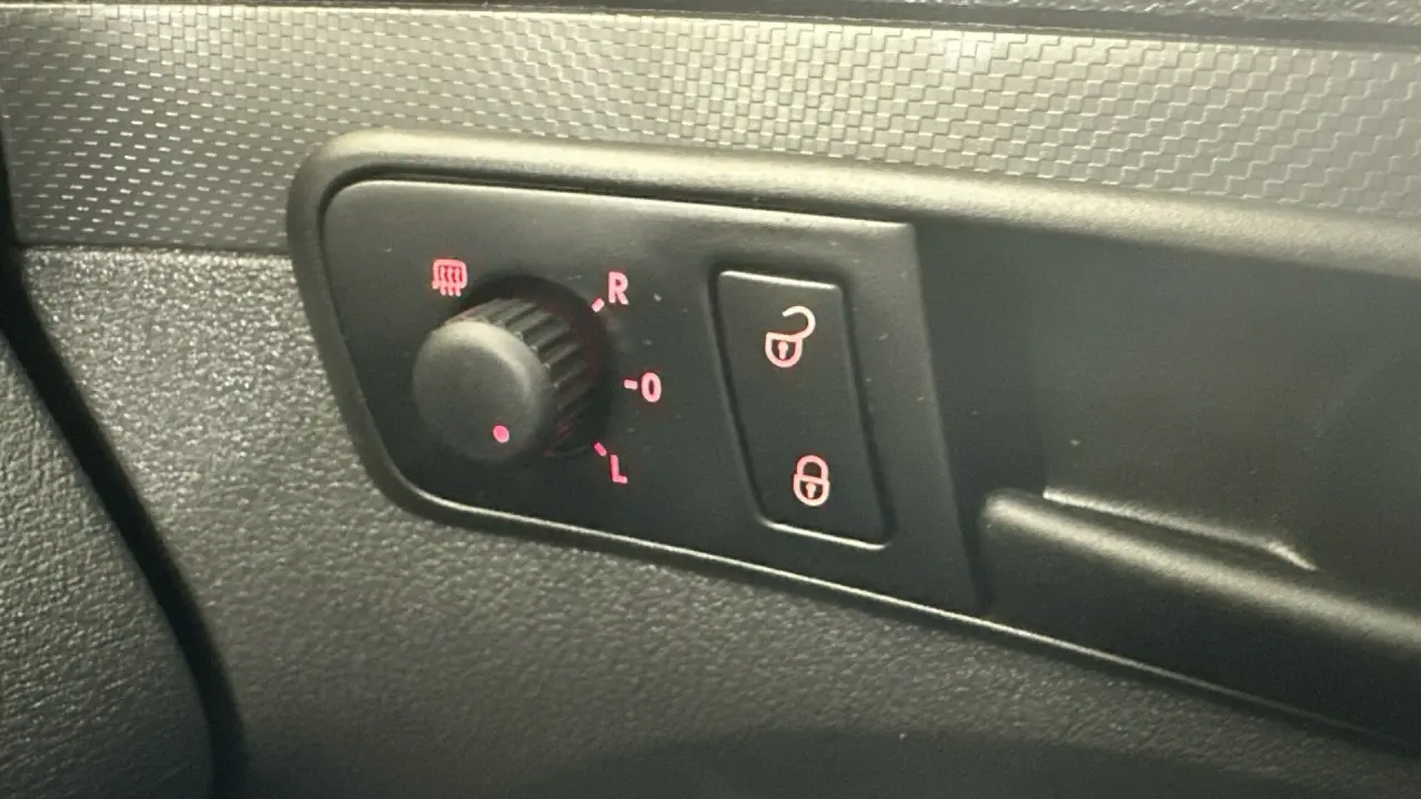 2012 Volkswagen Caddy Gallery Image 14