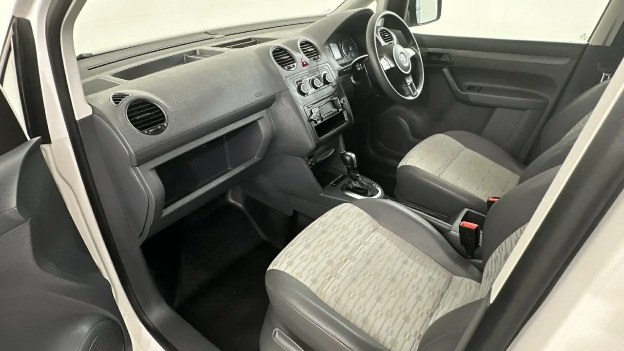 2012 Volkswagen Caddy Gallery Image 16