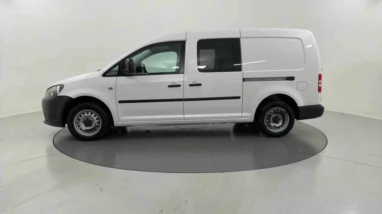 2012 Volkswagen Caddy Gallery Image 2