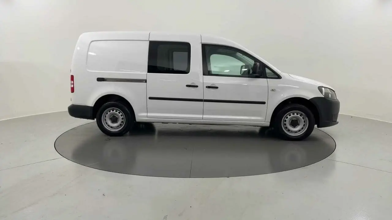 2012 Volkswagen Caddy Gallery Image 5