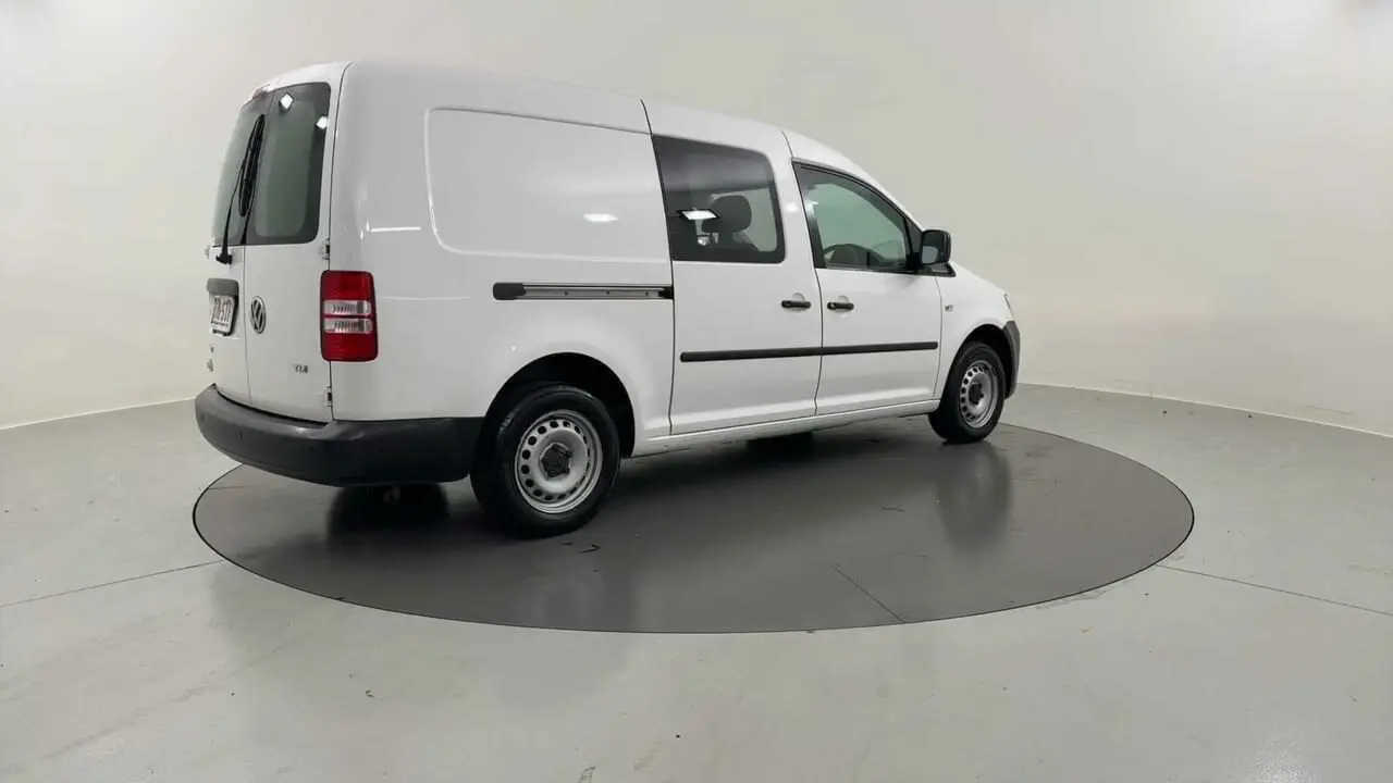 2012 Volkswagen Caddy Gallery Image 6