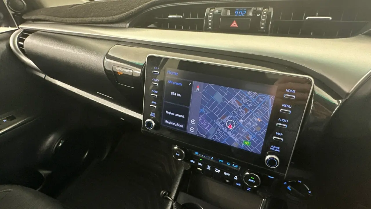 2020 Toyota Hilux Gallery Image 5