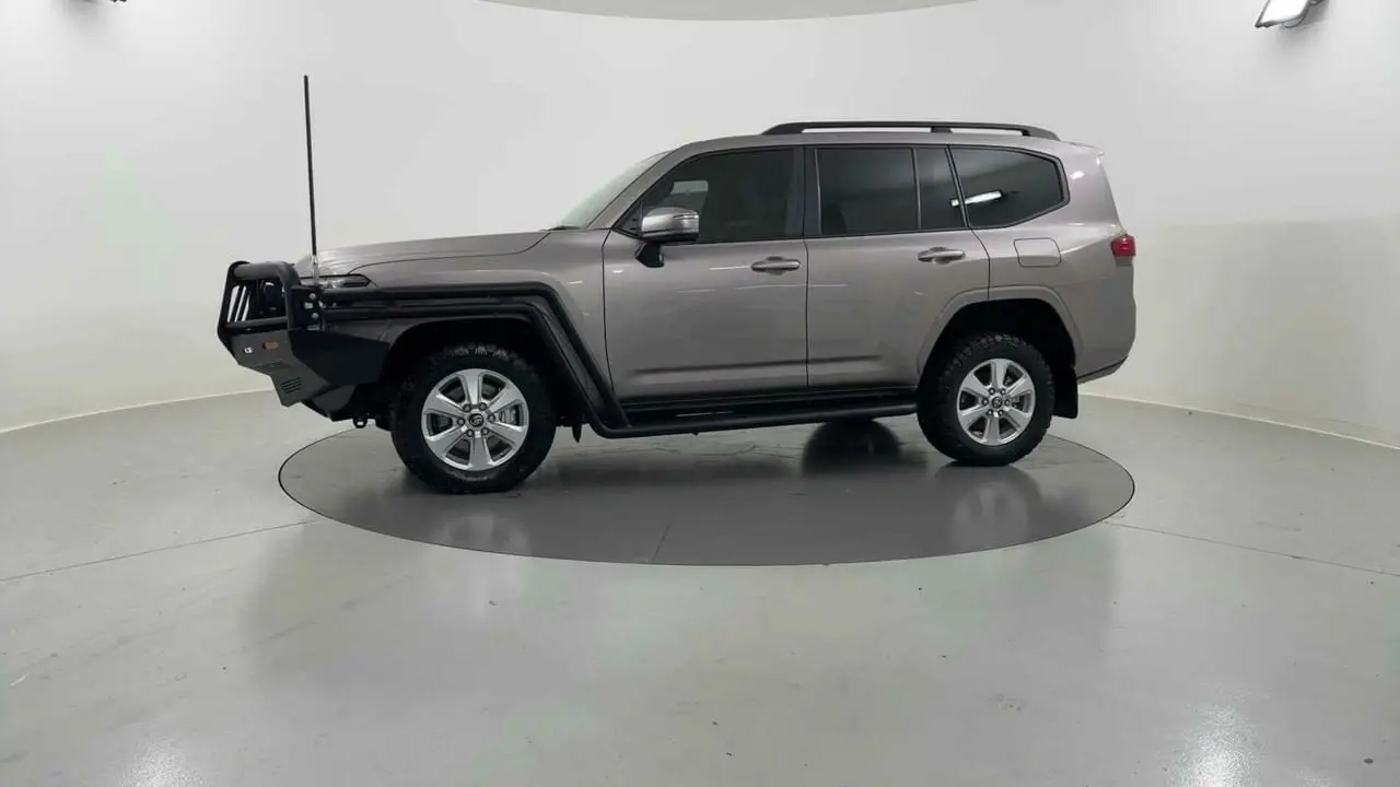 2023 Toyota Landcruiser Gallery Image 14