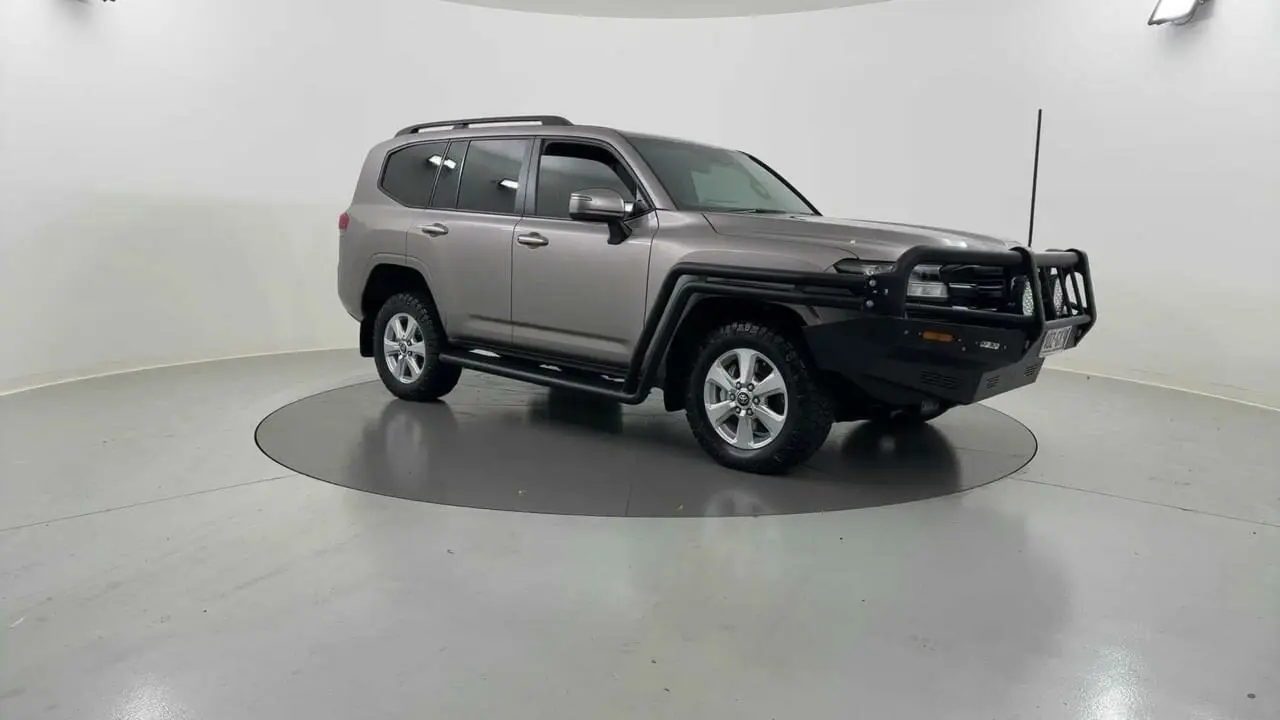 2023 Toyota Landcruiser Gallery Image 19