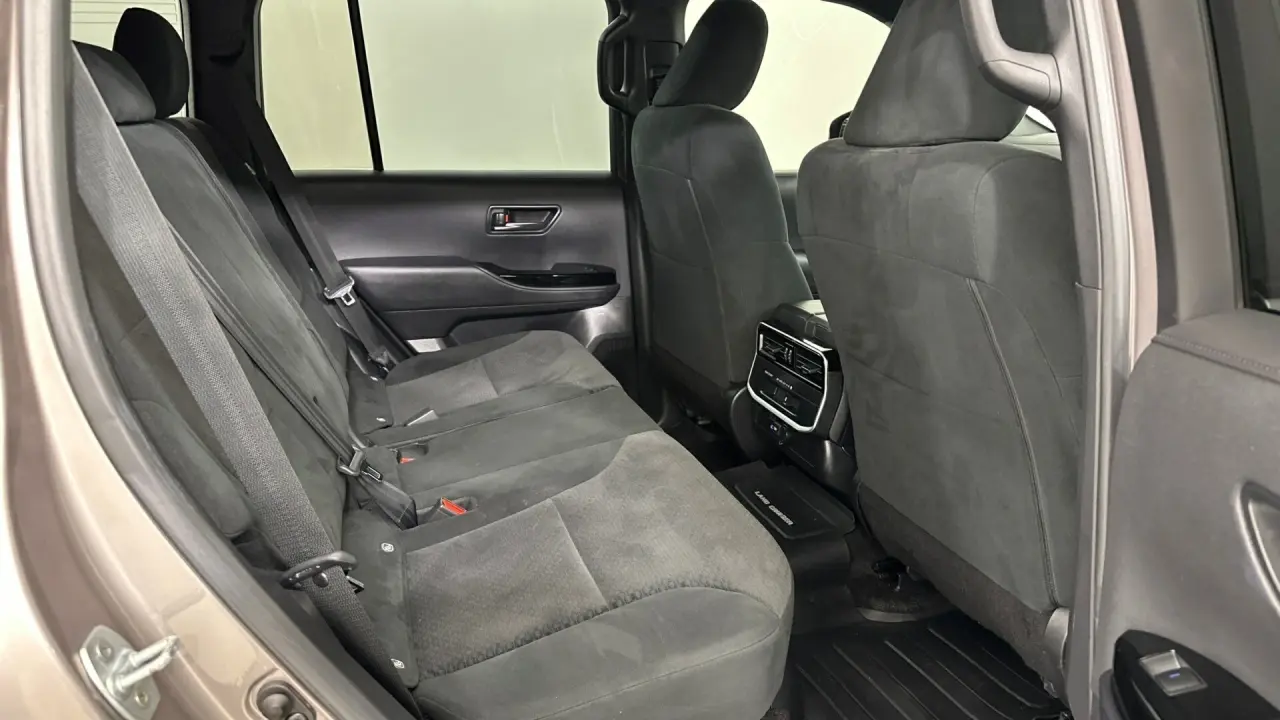 2023 Toyota Landcruiser Gallery Image 2