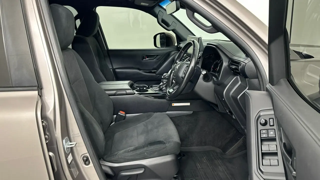 2023 Toyota Landcruiser Gallery Image 3