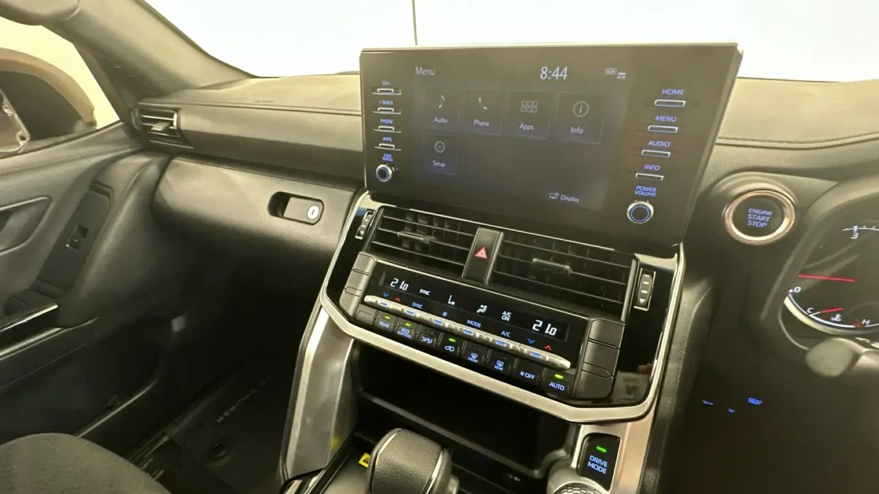 2023 Toyota Landcruiser Gallery Image 5