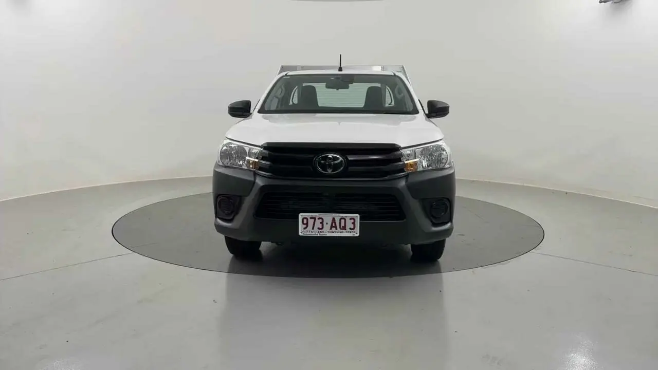 2020 Toyota Hilux Gallery Image 12