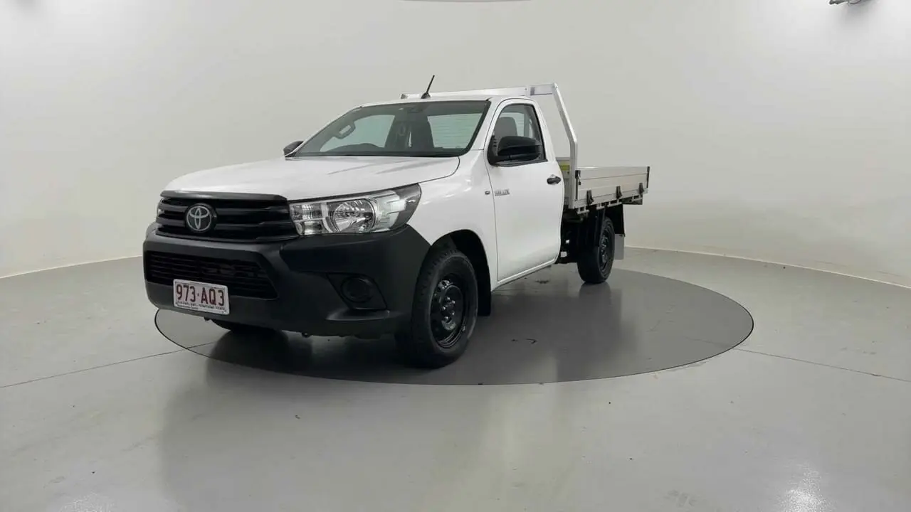 2020 Toyota Hilux Gallery Image 13