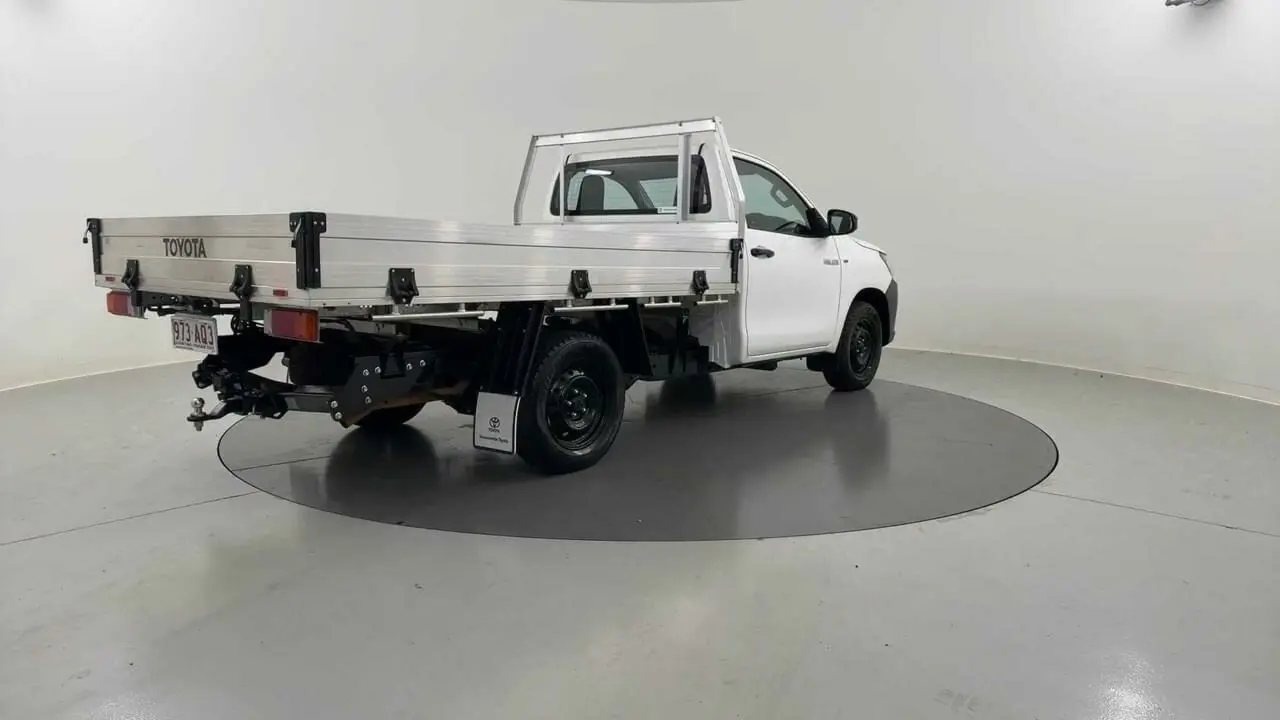 2020 Toyota Hilux Gallery Image 17