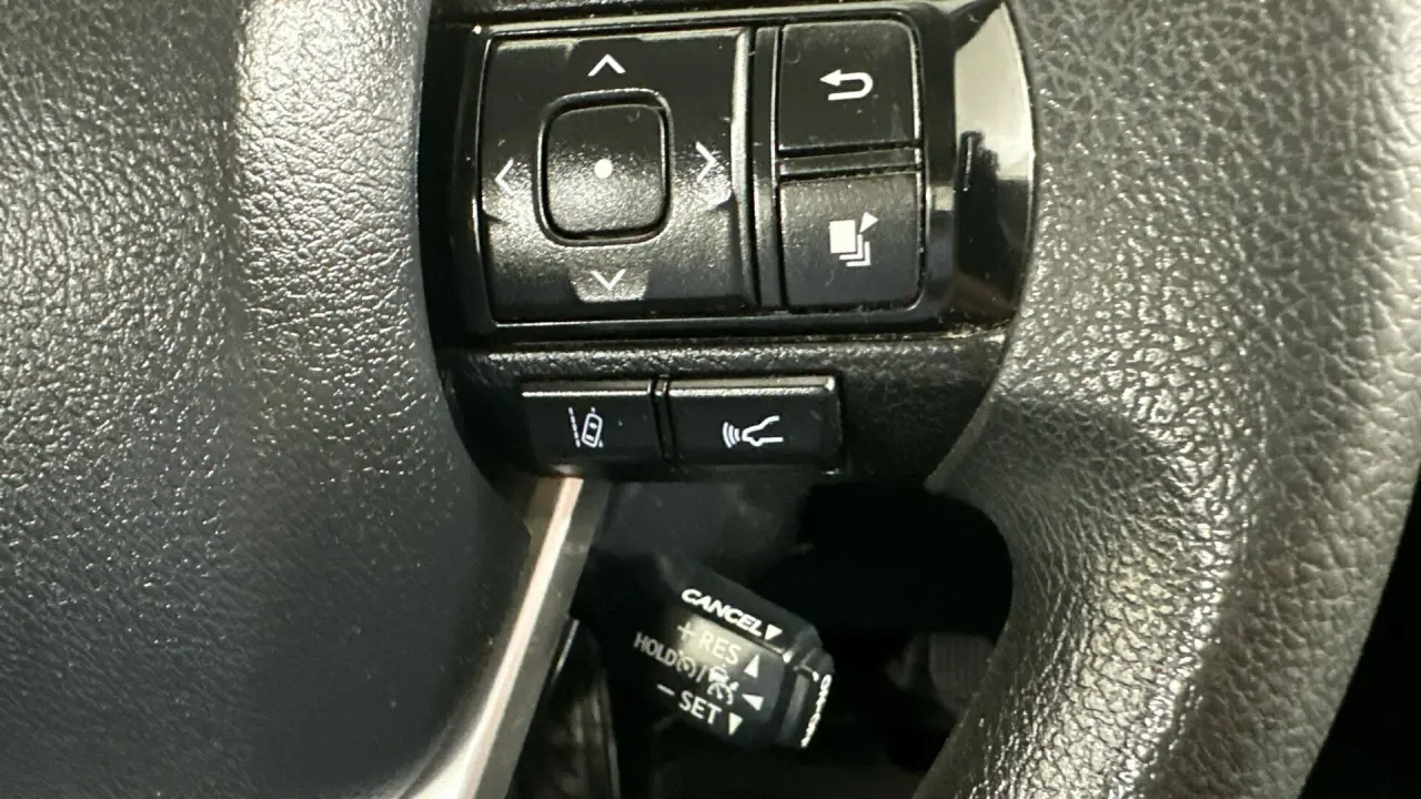 2020 Toyota Hilux Gallery Image 7