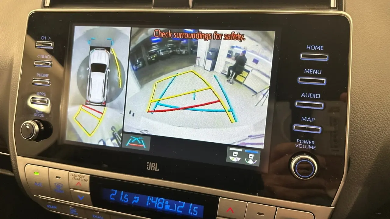 2020 Toyota Landcruiser Prado Gallery Image 14