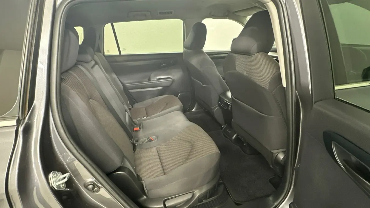 2021 Toyota Kluger Gallery Image 17