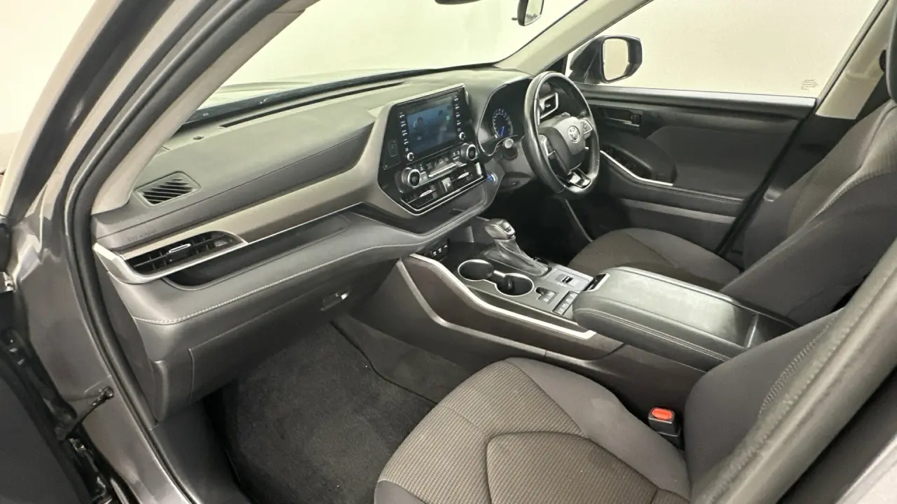 2021 Toyota Kluger Gallery Image 18