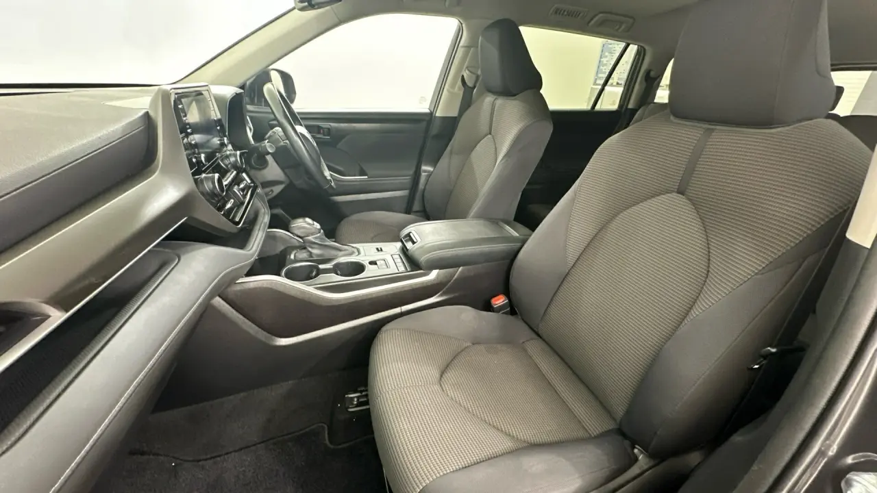 2021 Toyota Kluger Gallery Image 19