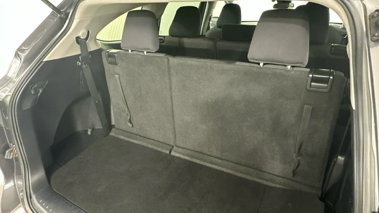 2021 Toyota Kluger Gallery Image 21