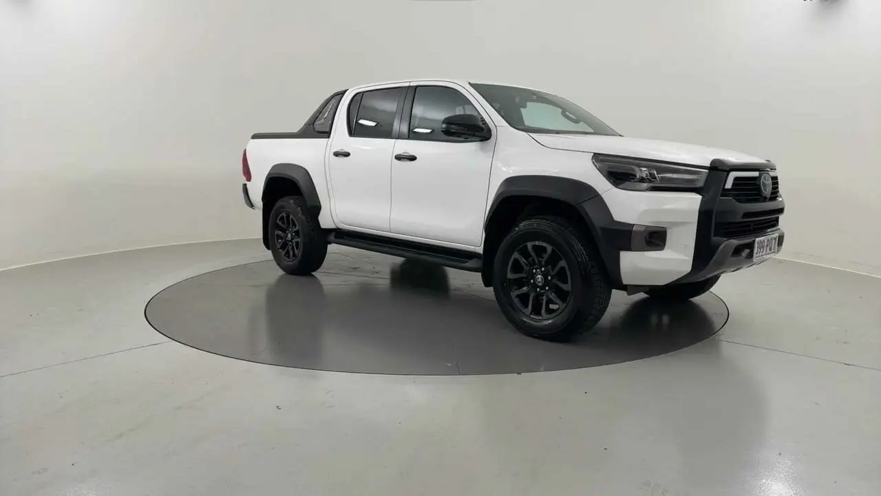 2024 Toyota Hilux Gallery Image 7