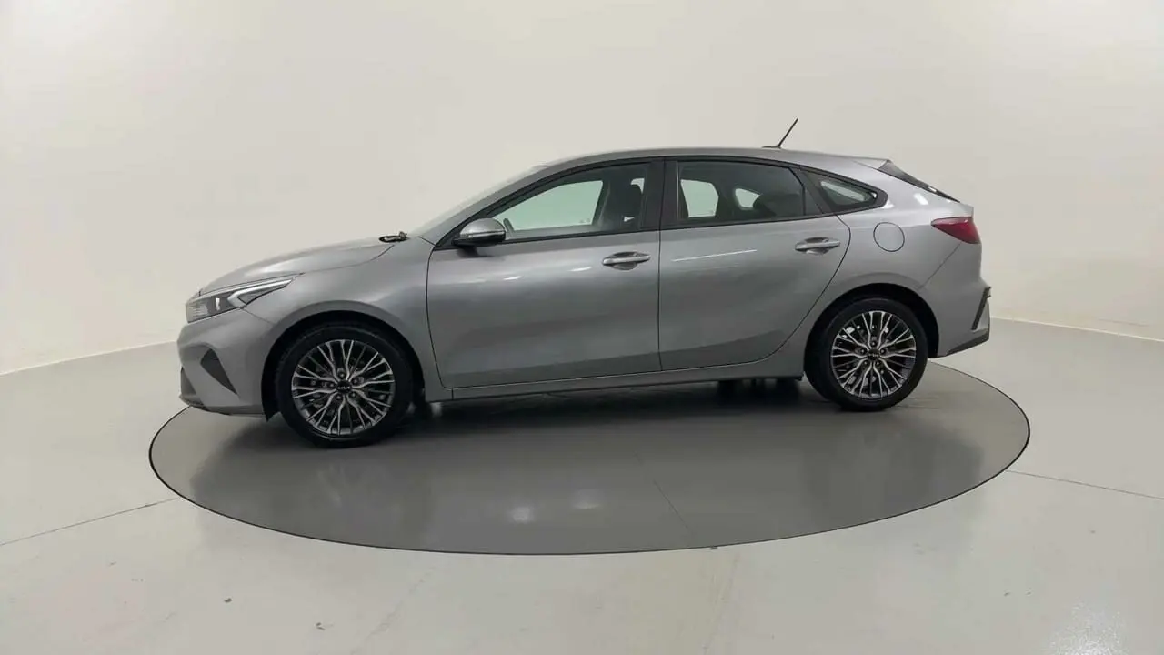 2022 Kia Cerato Gallery Image 2