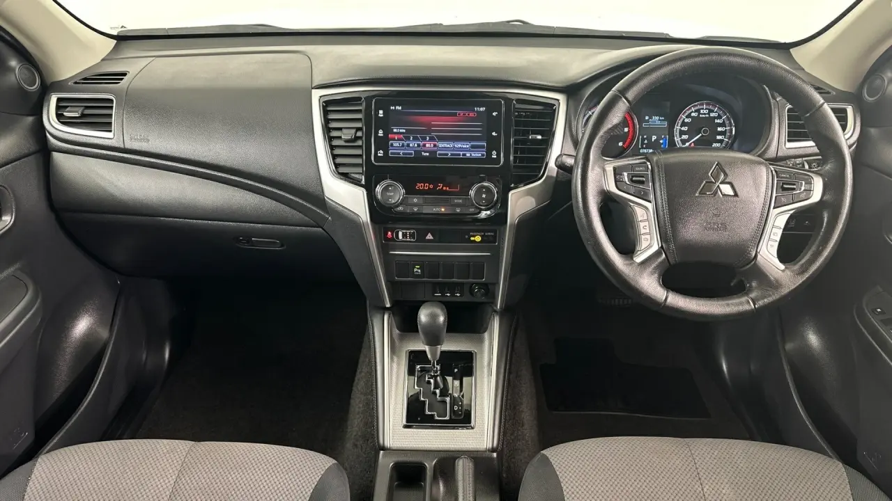 2022 Mitsubishi Triton Gallery Image 1