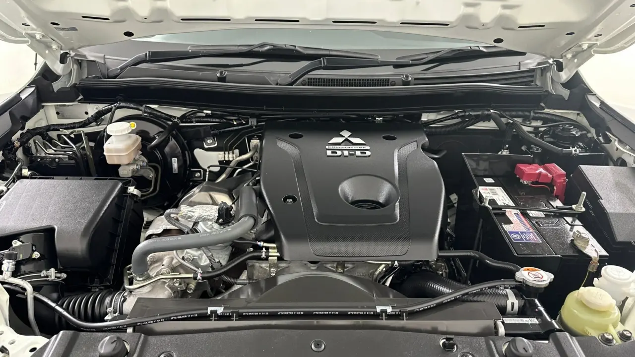 2022 Mitsubishi Triton Gallery Image 13