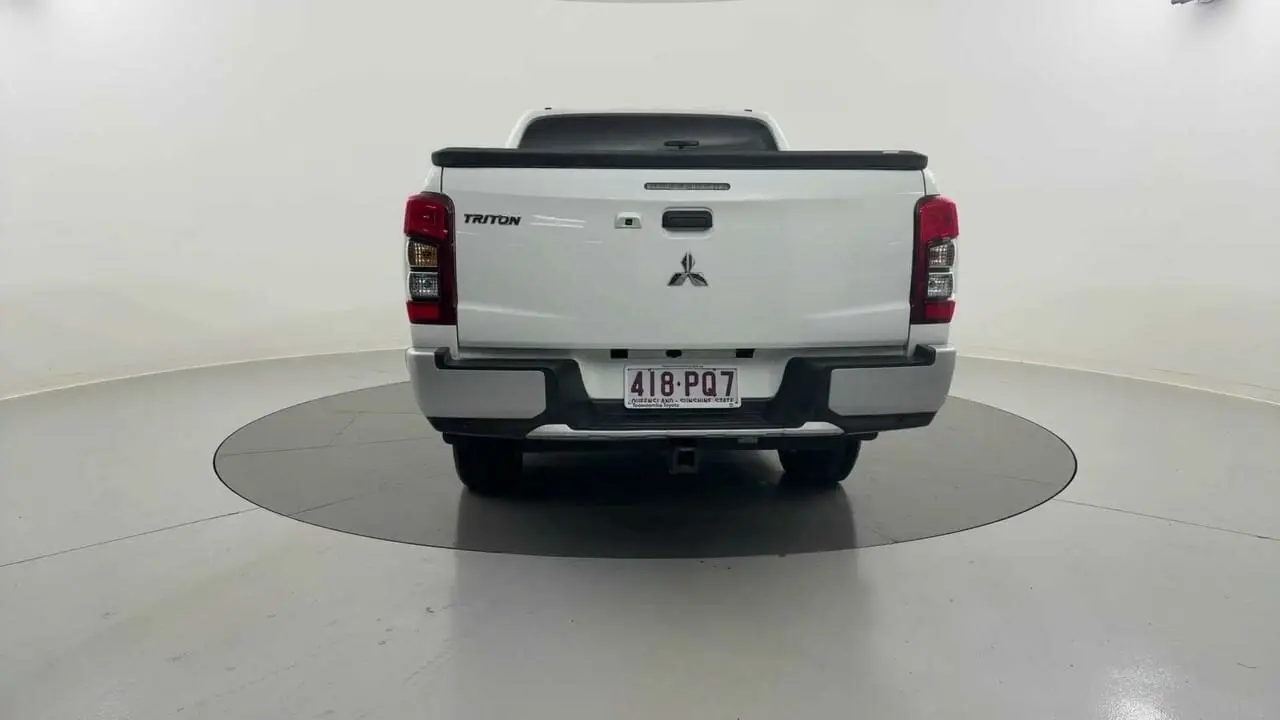 2022 Mitsubishi Triton Gallery Image 18