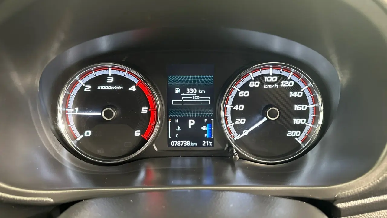 2022 Mitsubishi Triton Gallery Image 4