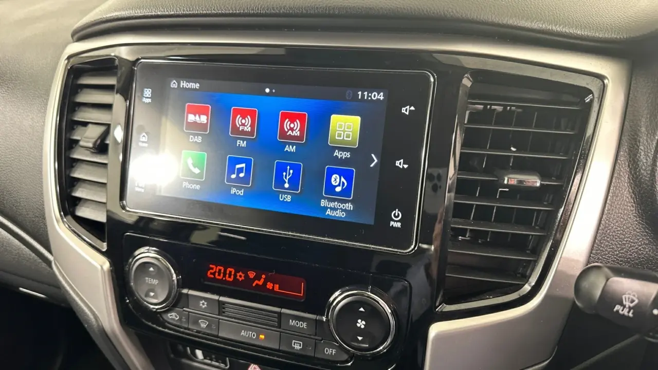 2022 Mitsubishi Triton Gallery Image 7