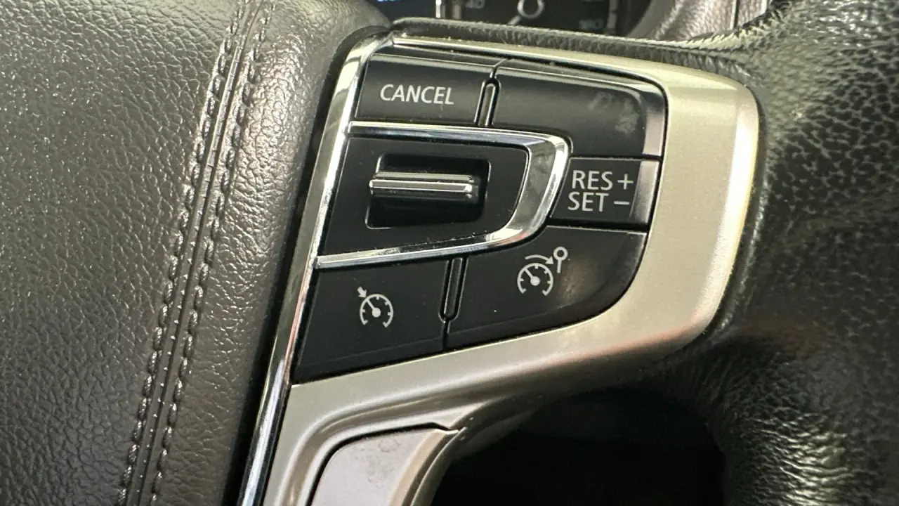 2022 Mitsubishi Triton Gallery Image 9