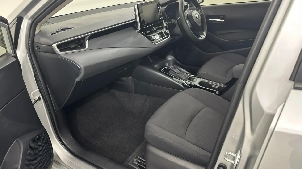 2020 Toyota Corolla Gallery Image 15