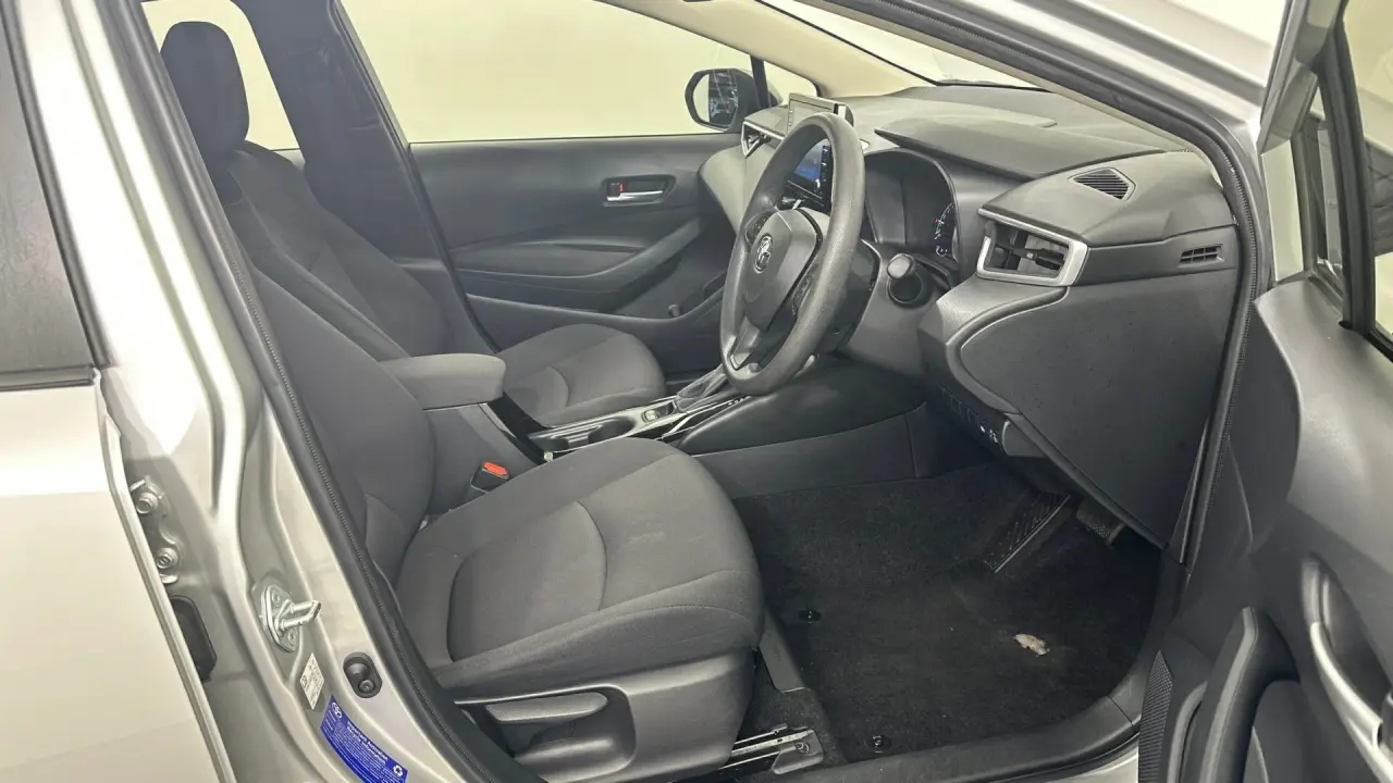 2020 Toyota Corolla Gallery Image 18