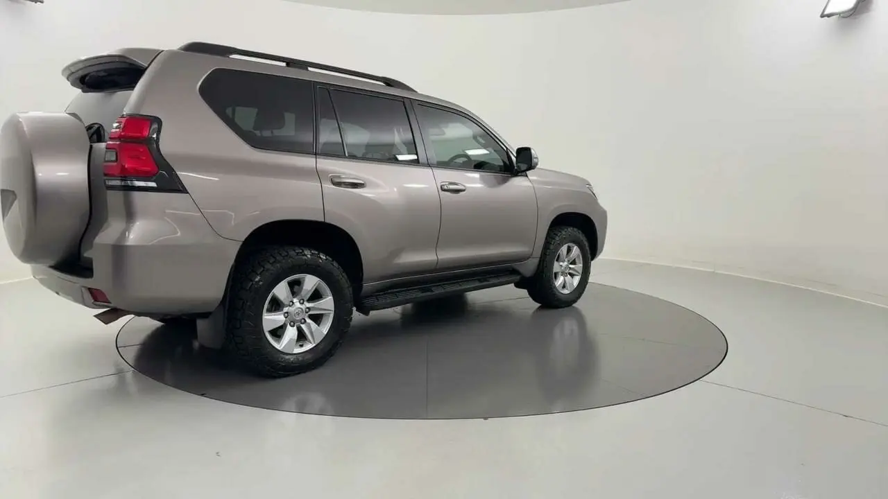 2021 Toyota Landcruiser Prado Gallery Image 5