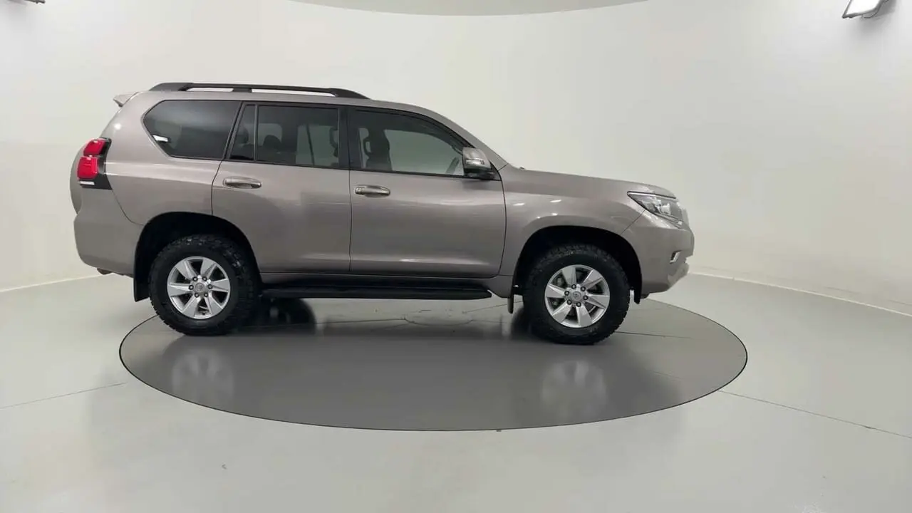 2021 Toyota Landcruiser Prado Gallery Image 6