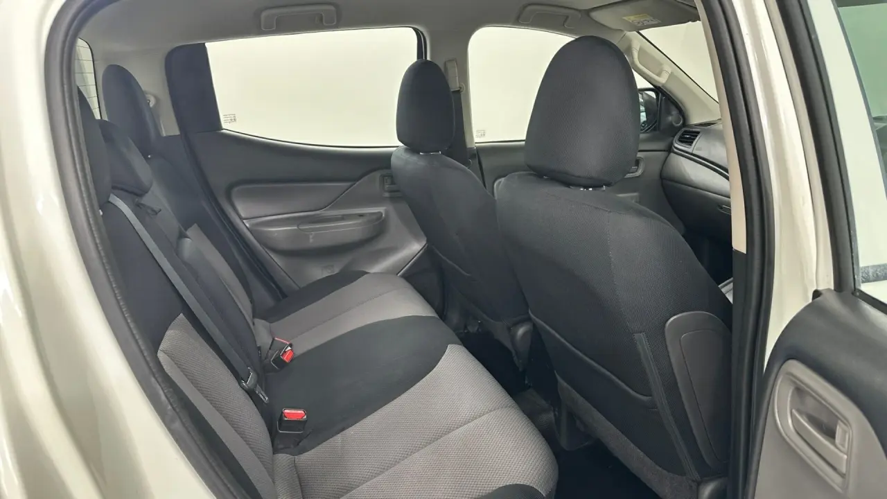 2018 Mitsubishi Triton Gallery Image 13