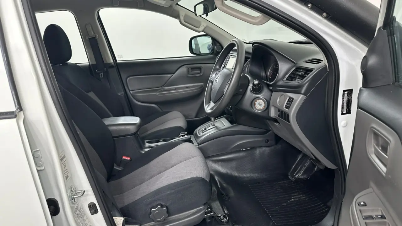 2018 Mitsubishi Triton Gallery Image 14