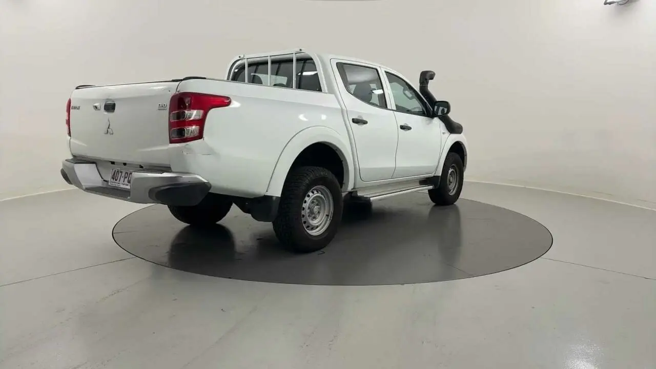 2018 Mitsubishi Triton Gallery Image 5