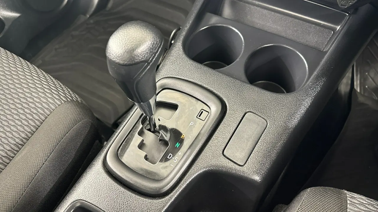 2023 Toyota Hilux Gallery Image 14