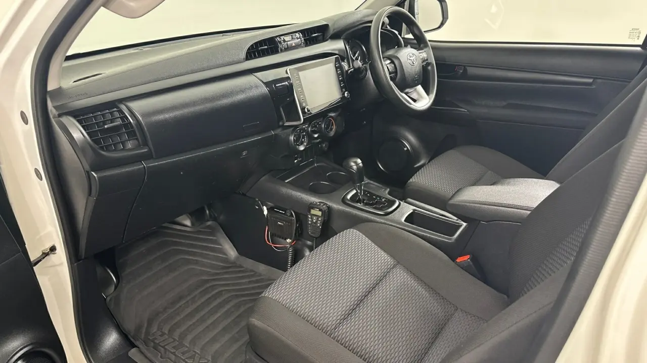 2023 Toyota Hilux Gallery Image 15