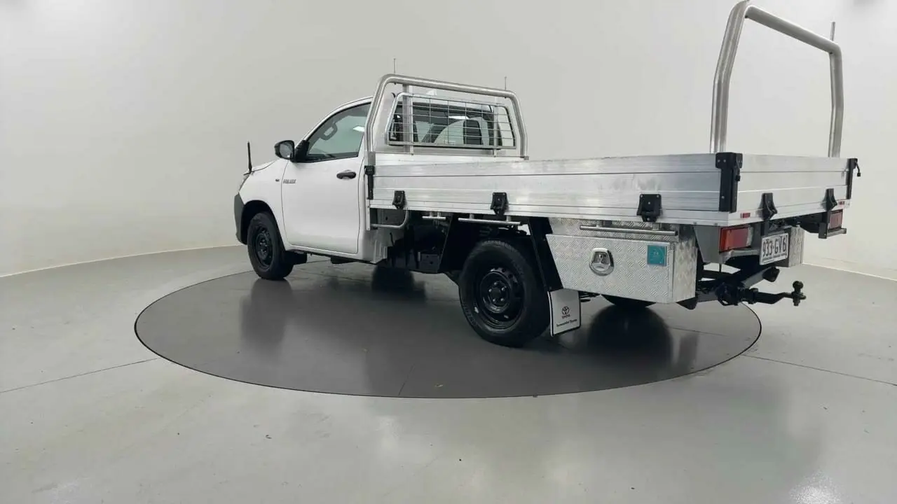 2023 Toyota Hilux Gallery Image 3