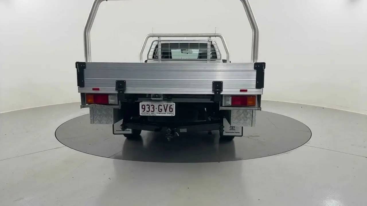 2023 Toyota Hilux Gallery Image 4