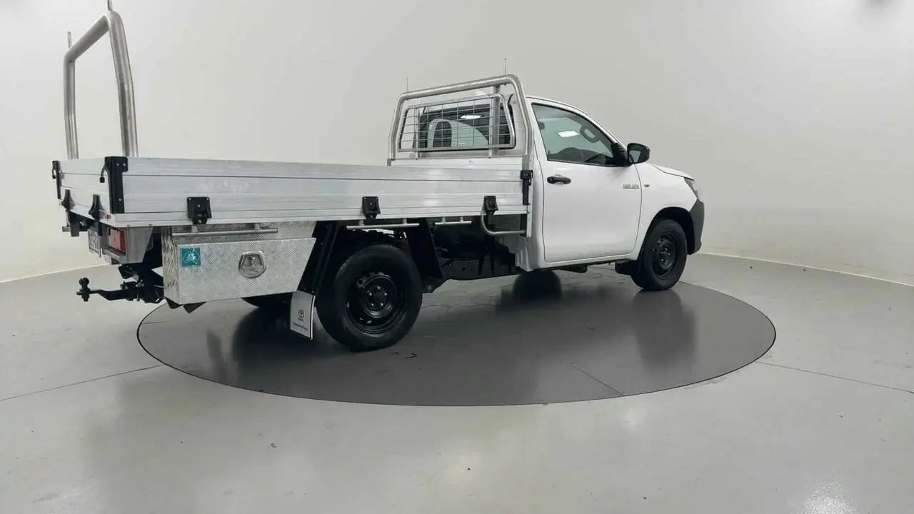 2023 Toyota Hilux Gallery Image 5