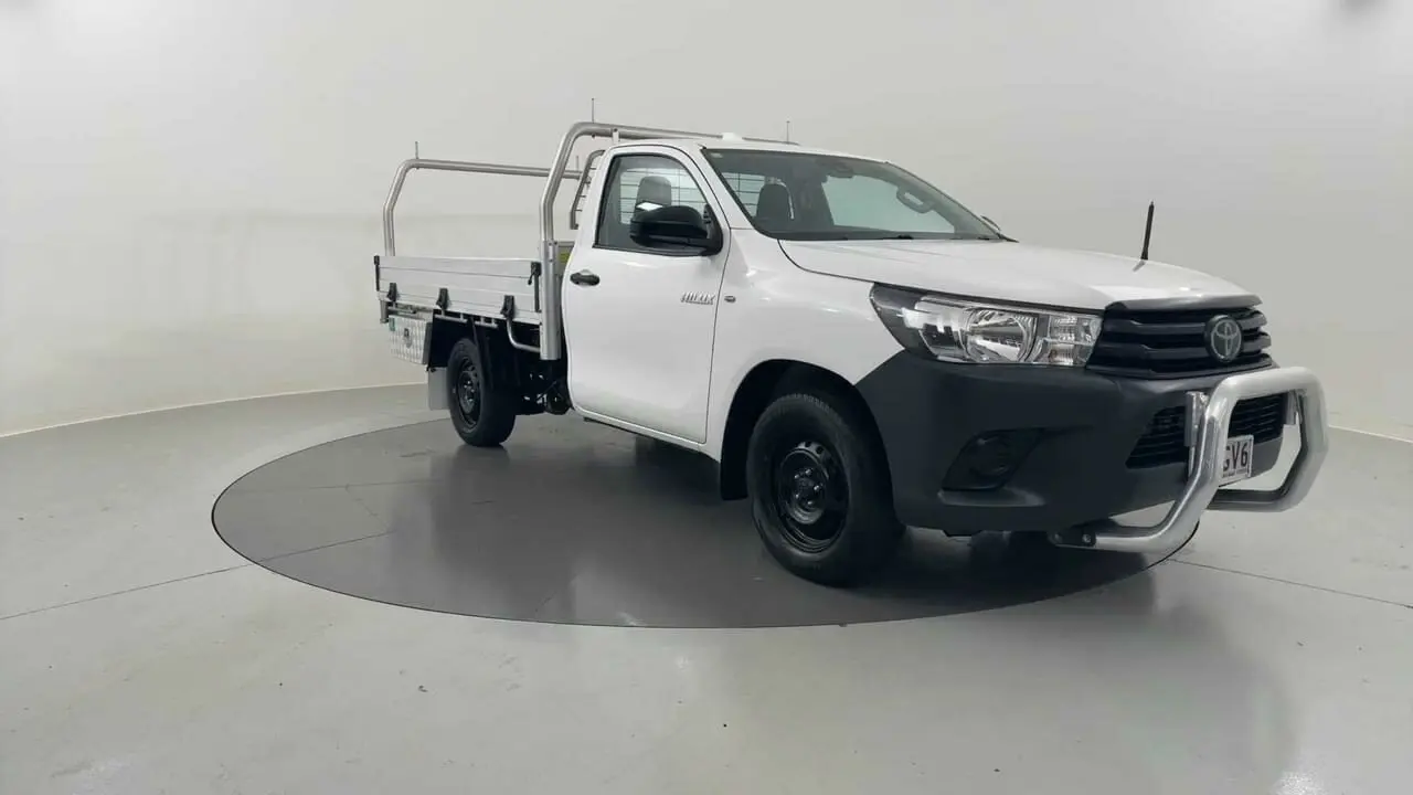 2023 Toyota Hilux Gallery Image 7
