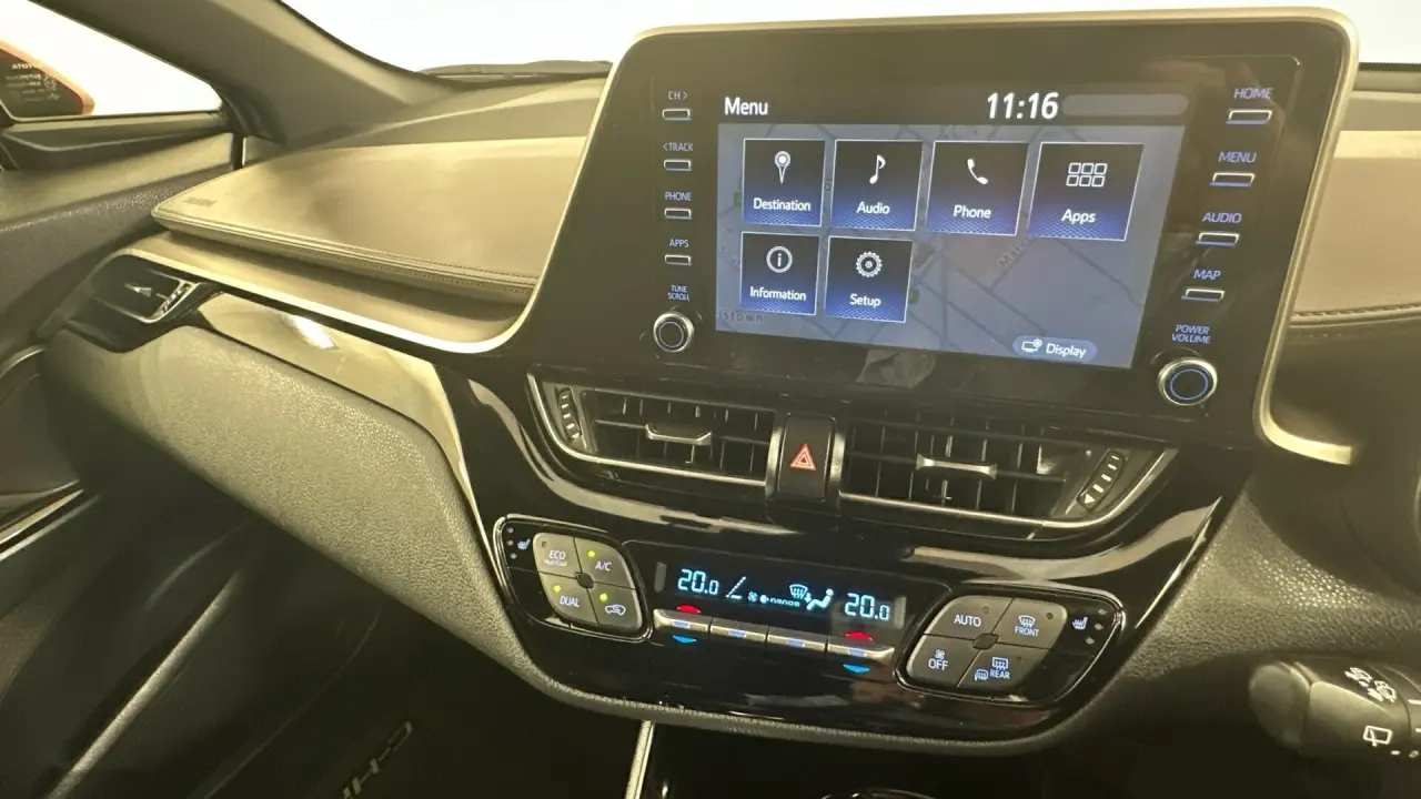 2020 Toyota C-HR Gallery Image 14