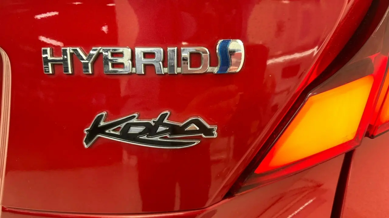 2020 Toyota C-HR Gallery Image 20