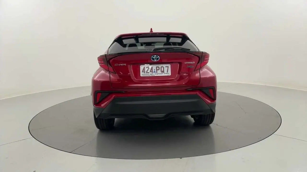 2020 Toyota C-HR Gallery Image 4