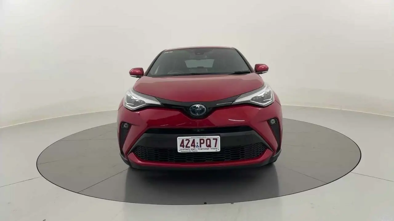 2020 Toyota C-HR Gallery Image 8