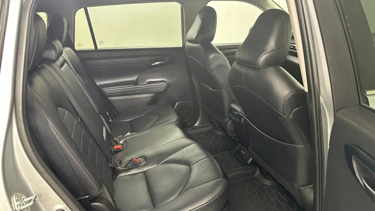 2022 Toyota Kluger Gallery Image 11