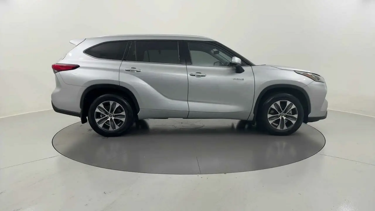 2022 Toyota Kluger Gallery Image 6